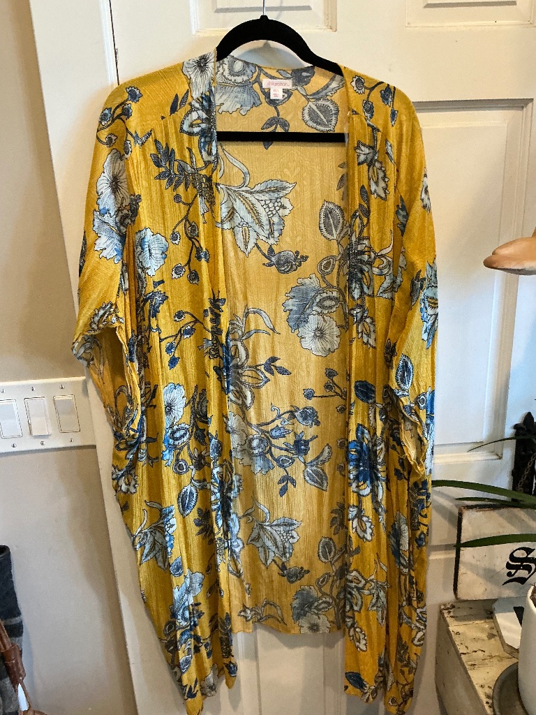 Xhilaration Kimono Wrap In Fabulous Colors! Mustard Yellow And Blues! Wow!